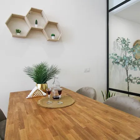 La Vida In Unique Apartment